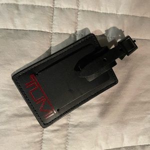 Tumi Black Luggage Tag NWT